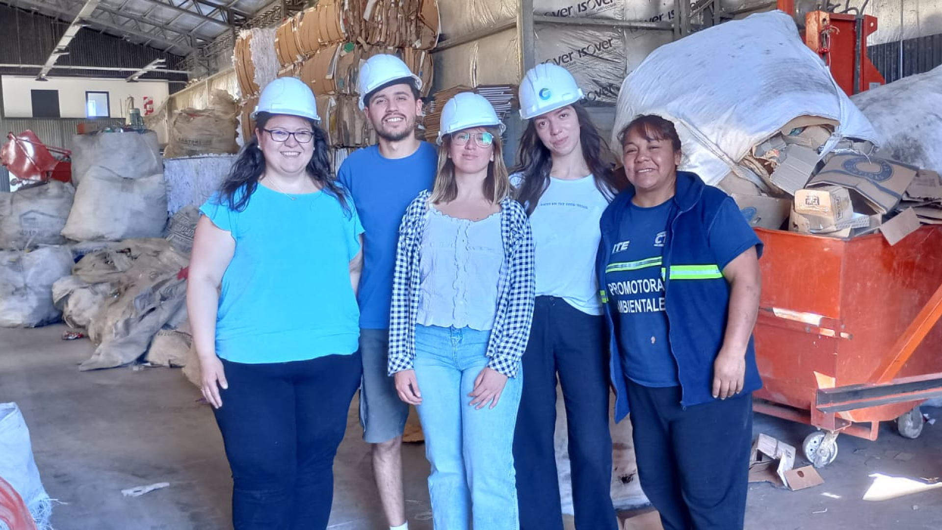 Estudiantes de Ciencias del Ambiente visitan el Centro Ambiental Patagónico