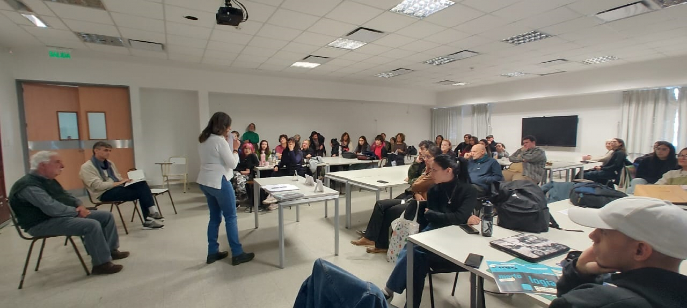 La UNRN presentó el libro “Libertad, esa rara”