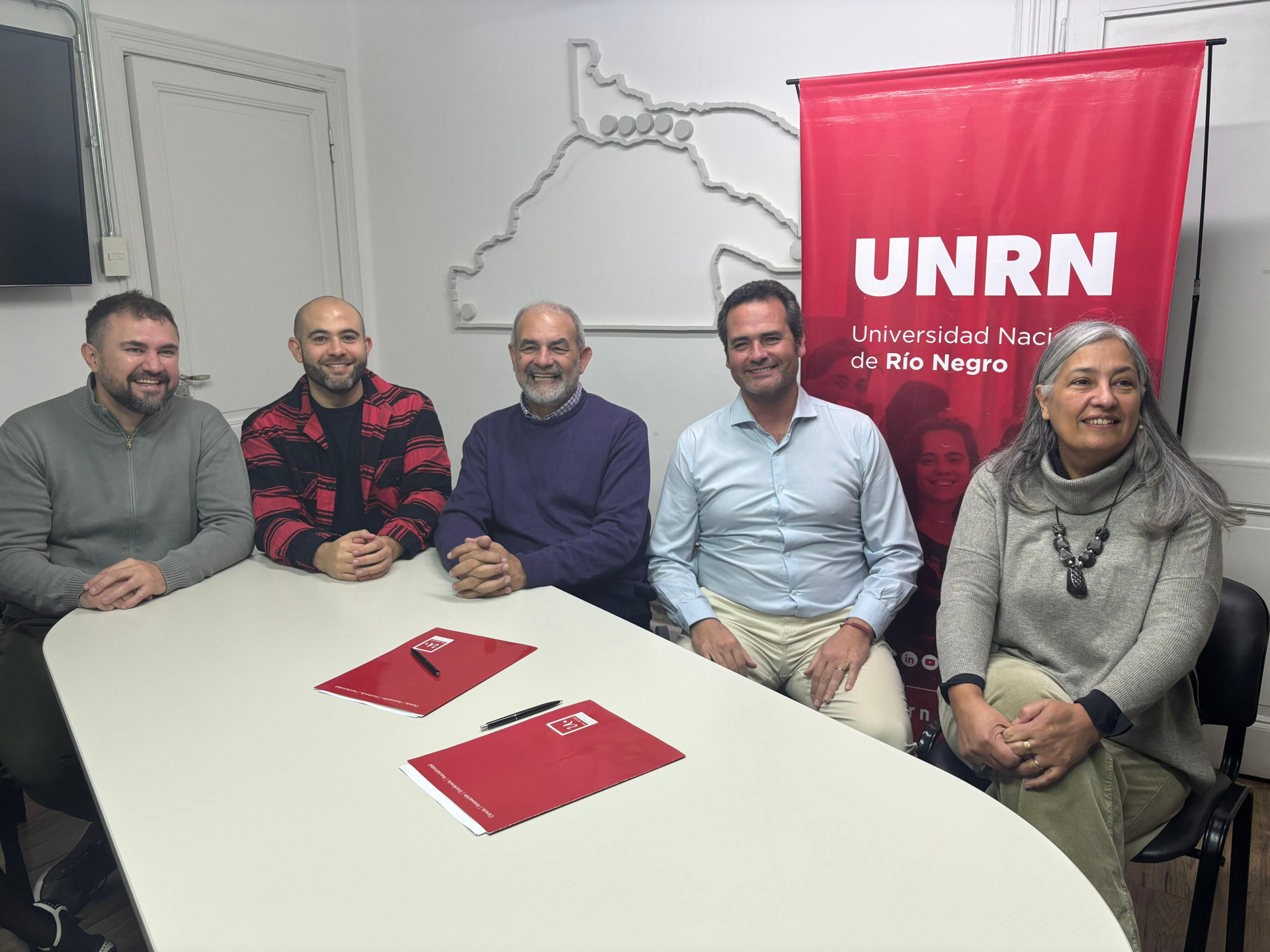 El gobierno de Río Negro y la UNRN firmaron un convenio para impulsar la cultura y el desarrollo humano en la provincia