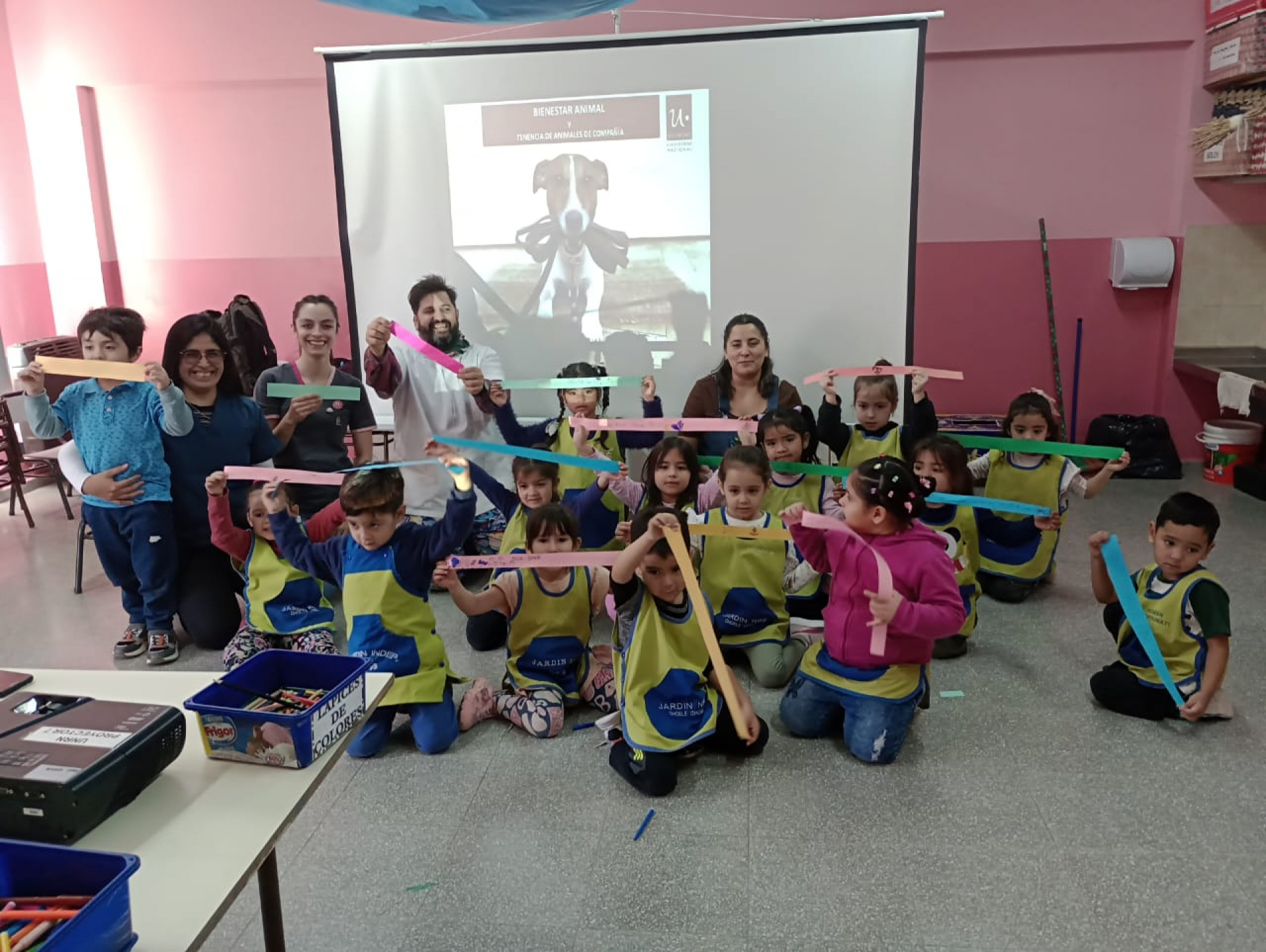 Estudiantes de Veterinaria realizaron actividades de concientización en escuelas de Choele Choel