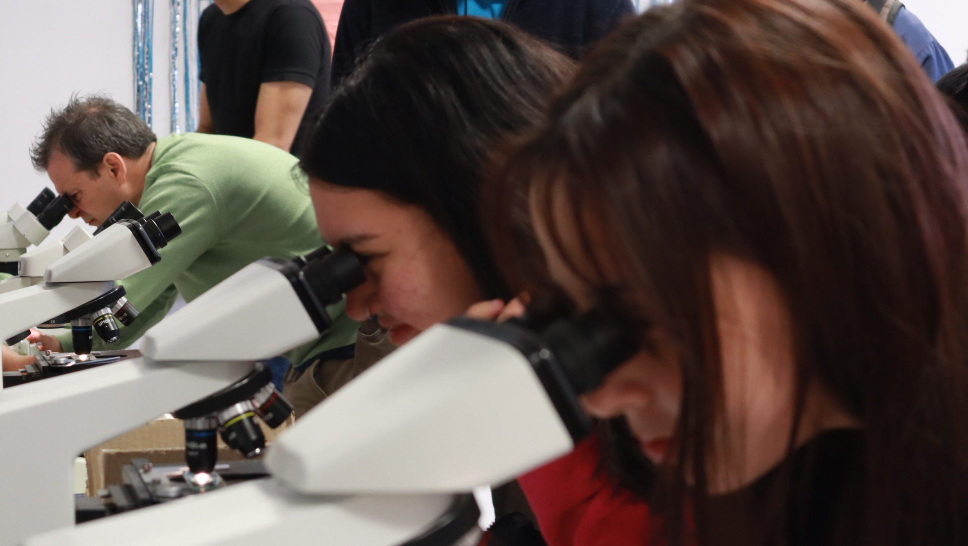Reapertura de los Ciclos de Profesorado de Enseñanza en Nivel Medio y Superior de Biología y Química