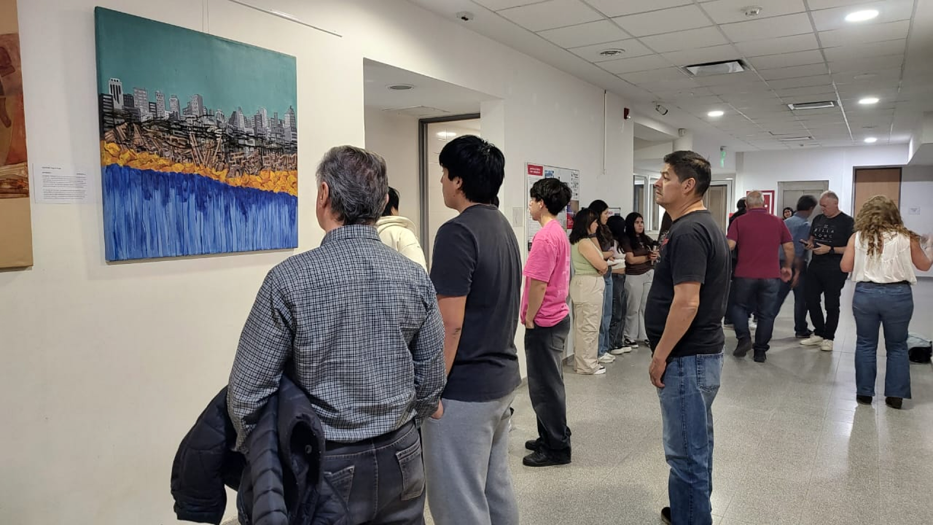 Quedó inaugurada la 1° Exposición de Trabajos Finales de Grado de Artes Visuales (orientación en Pintura) 