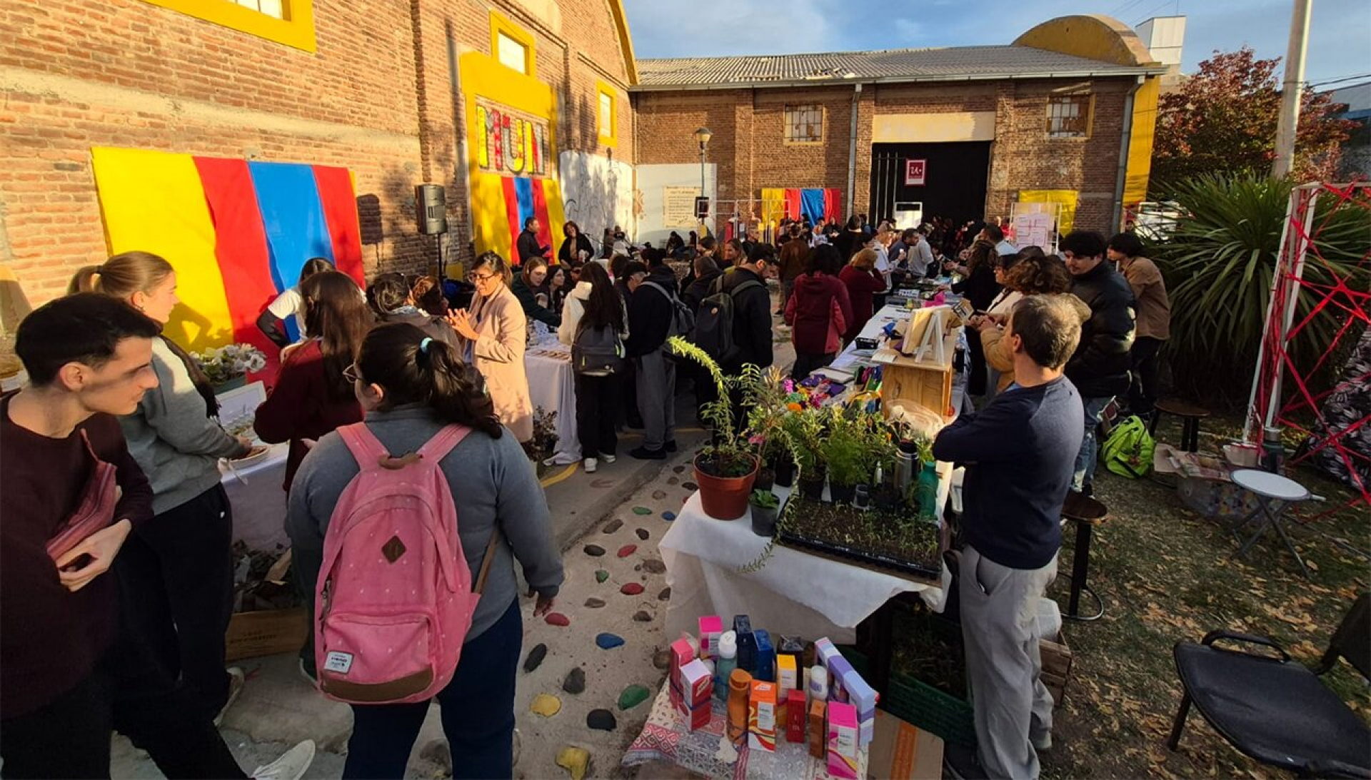 Más de 45 emprendedores participarán de la tercera edición del Mercado Universitario
