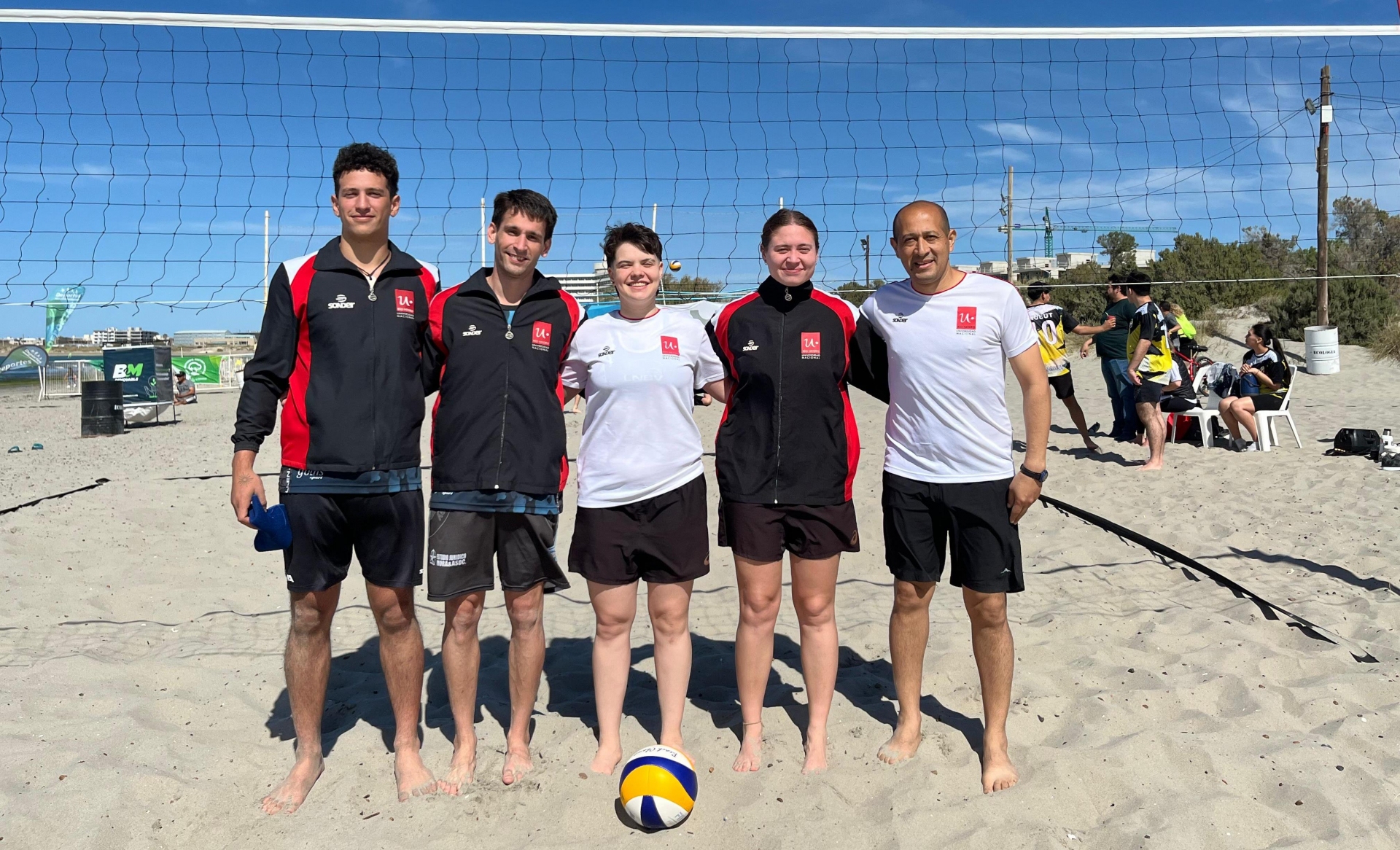 JUPLA 2025: Estudiantes participan de los Juegos Universitarios de Playa
