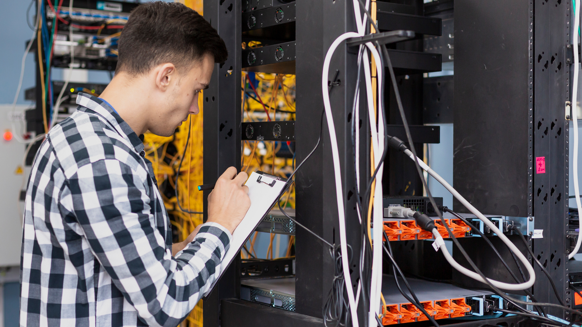 Búsqueda laboral para Ingeniero/a en Telecomunicaciones