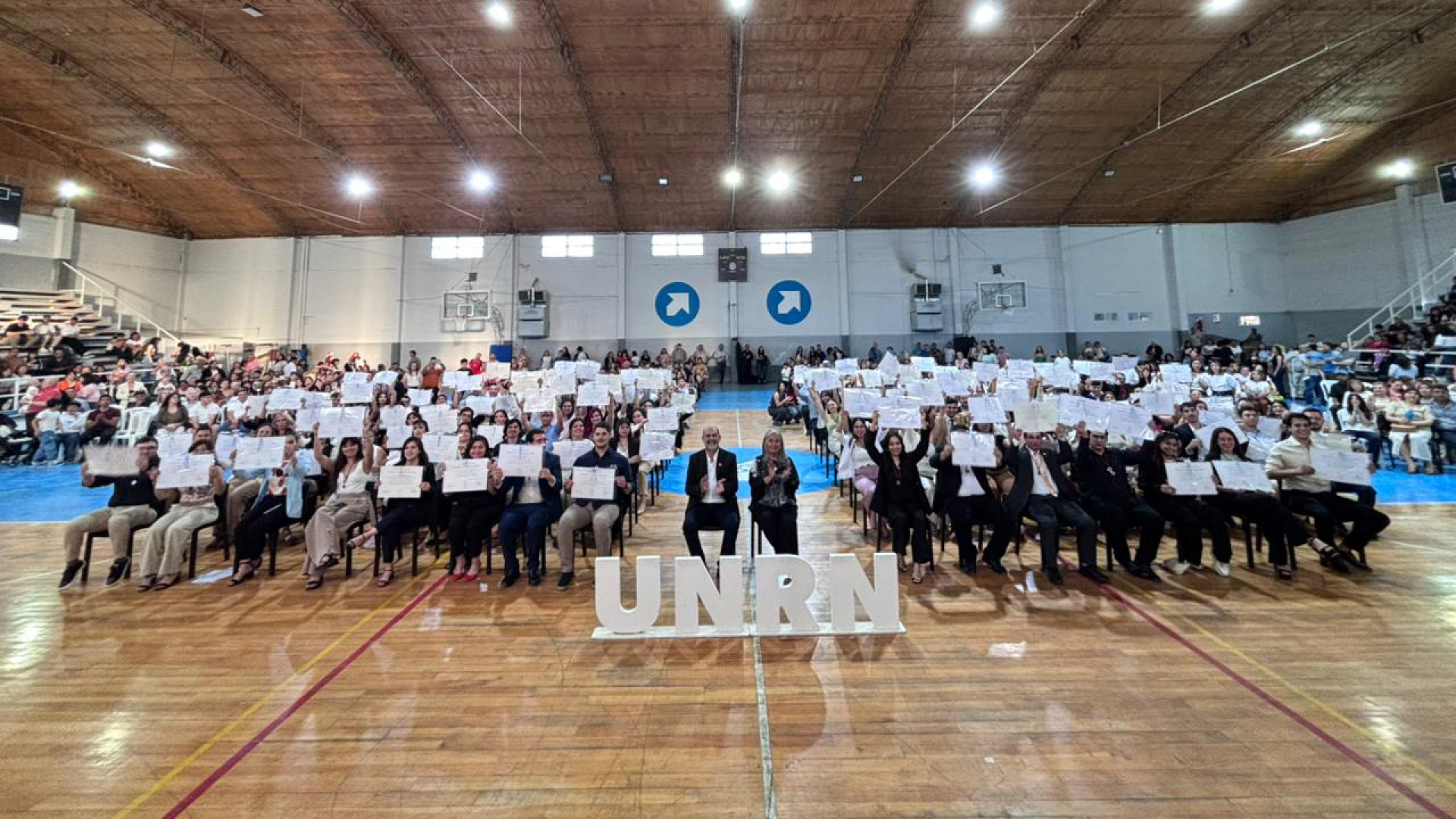 Emoción y compromiso: La UNRN entregó 110 títulos en la Sede Alto Valle - Valle Medio
