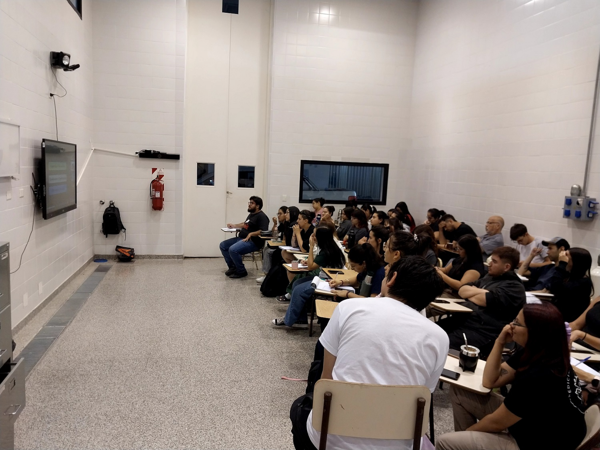 Veterinaria se anticipó a la Semana Mundial de Concientización sobre la Resistencia a los Antimicrobianos con una charla 