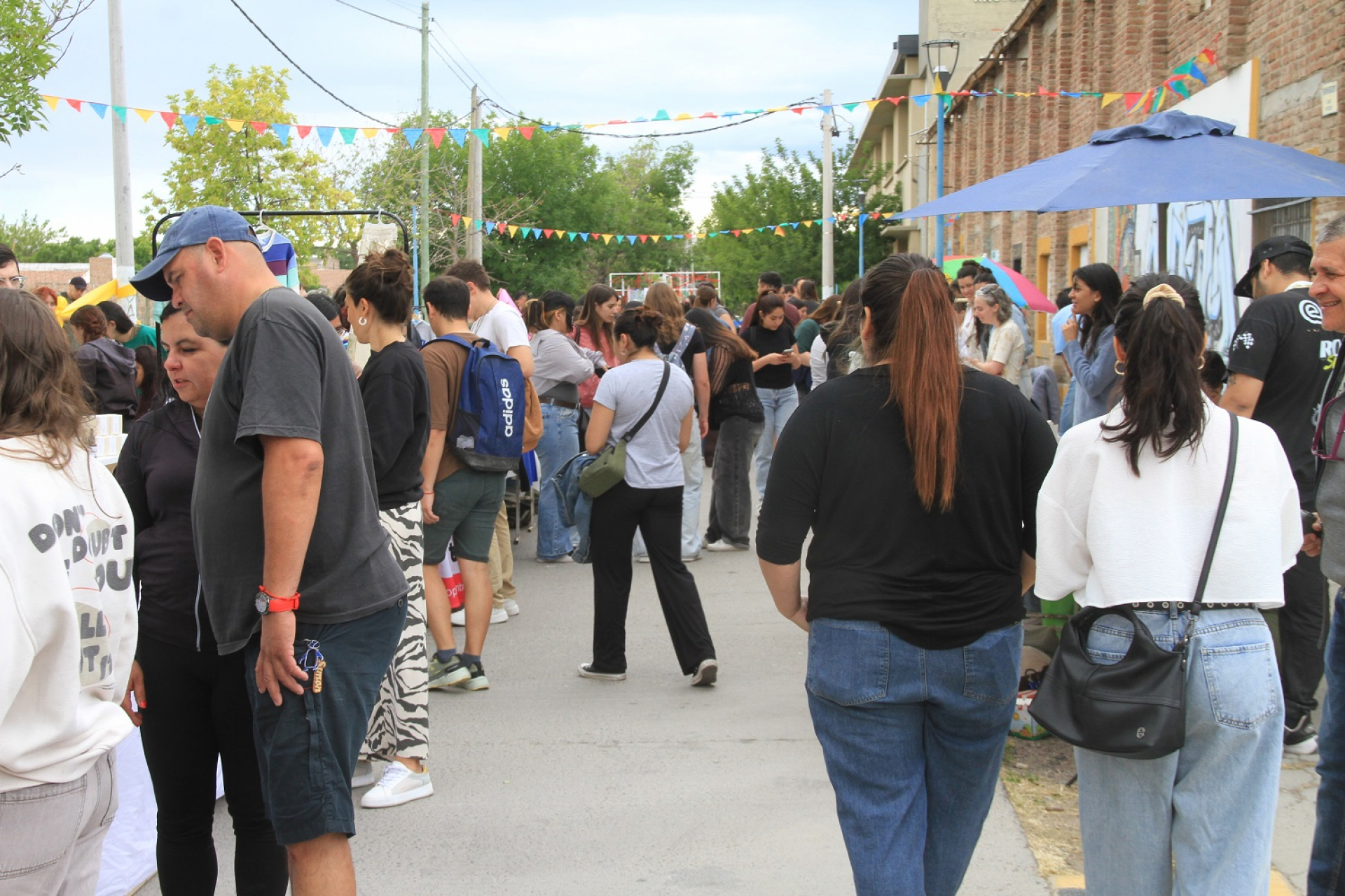 La UNRN celebró la 4ª edición del Mercado Universitario con más de 60 emprendimientos