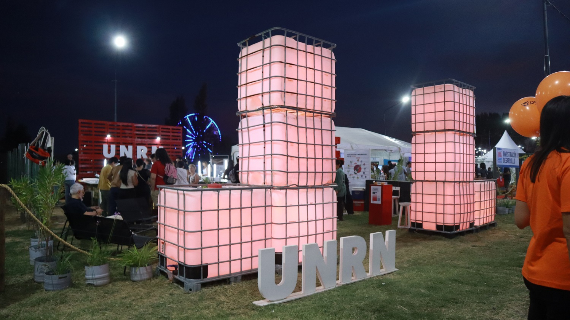 La UNRN participó en la Fiesta Nacional de la Manzana y acercó su propuesta académica a la comunidad