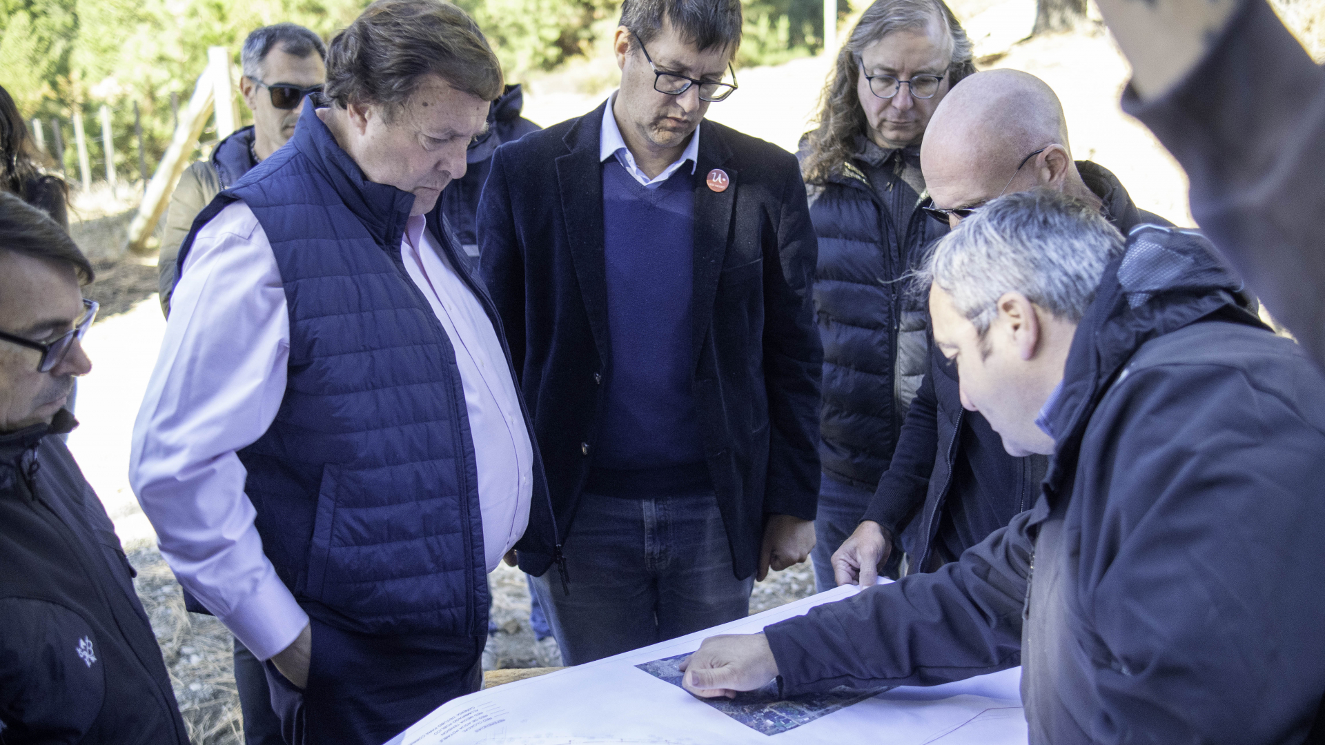 El gobernador visitó el Campus de la UNRN y firmó el pliego para la obra de gas