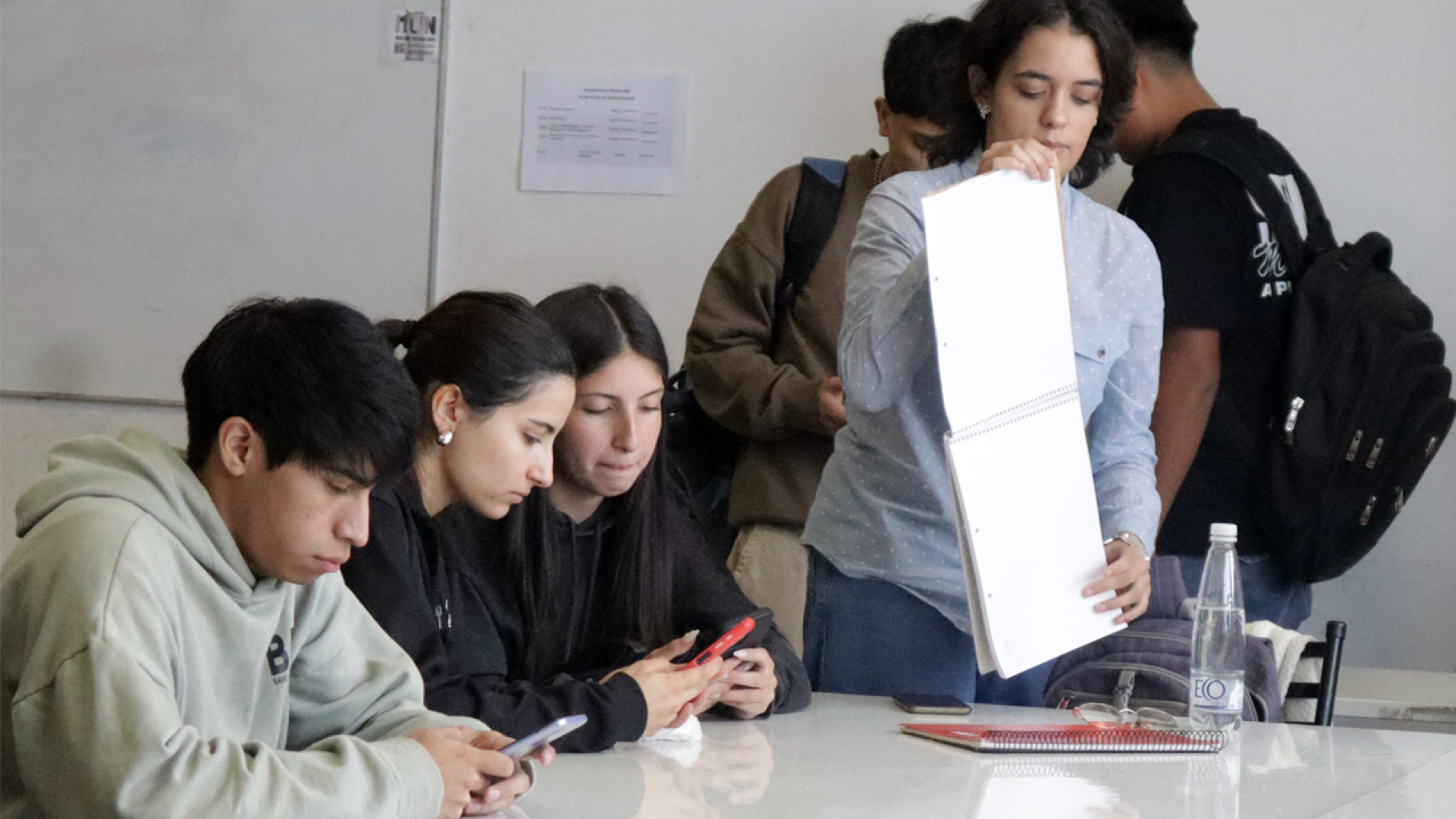 Primera convocatoria de Ayudantes Estudiantes del segundo cuatrimestre de la Sede Alto Valle - Valle Medio