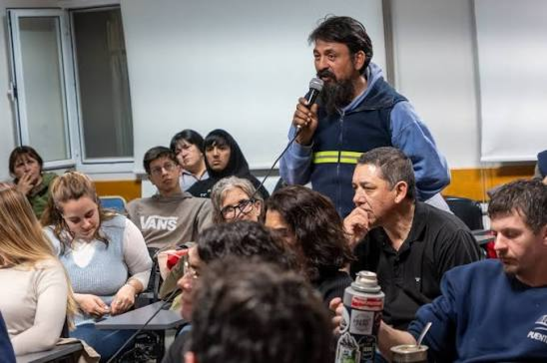 La UNRN debatió sobre la gestión de residuos y los desafíos de la economía circular del plástico en Argentina