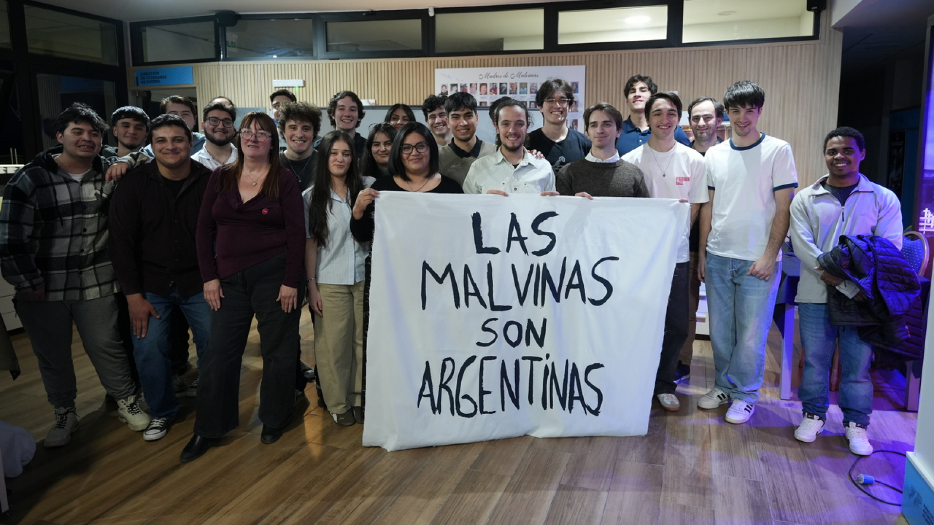 Estudiantes de Computación presentaron proyectos de software al Museo Malvinas de Bariloche